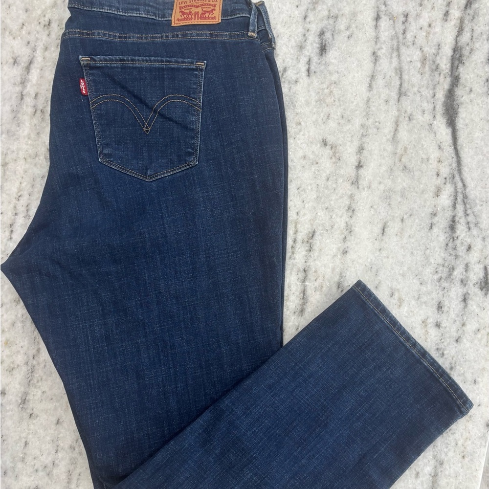 (SOLD)Levi's Women's Dark Blue Straight Leg Jeans